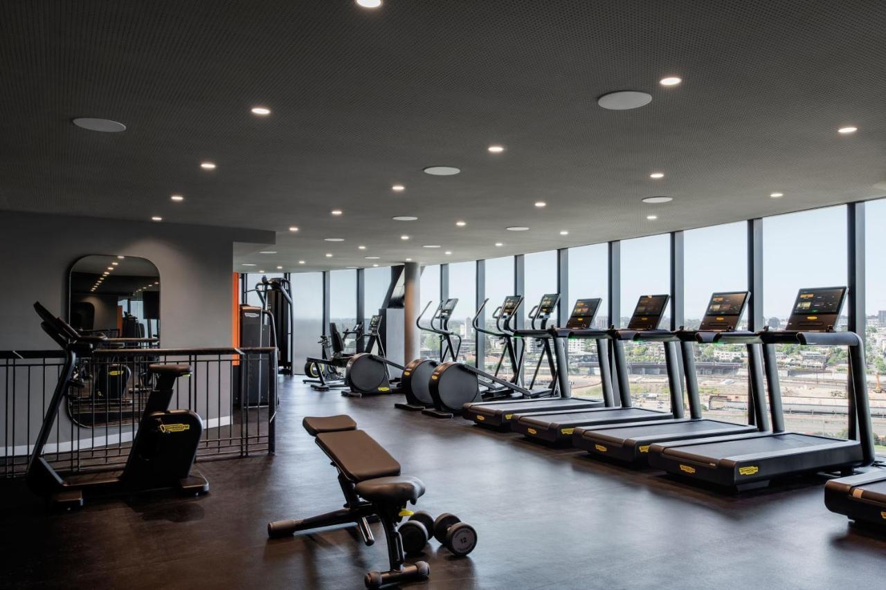 Melbourne Marriott Hotel Docklands Exterior foto The gym at the 2018-opened hotel