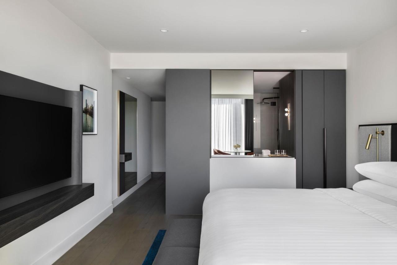 Melbourne Marriott Hotel Docklands Exterior foto