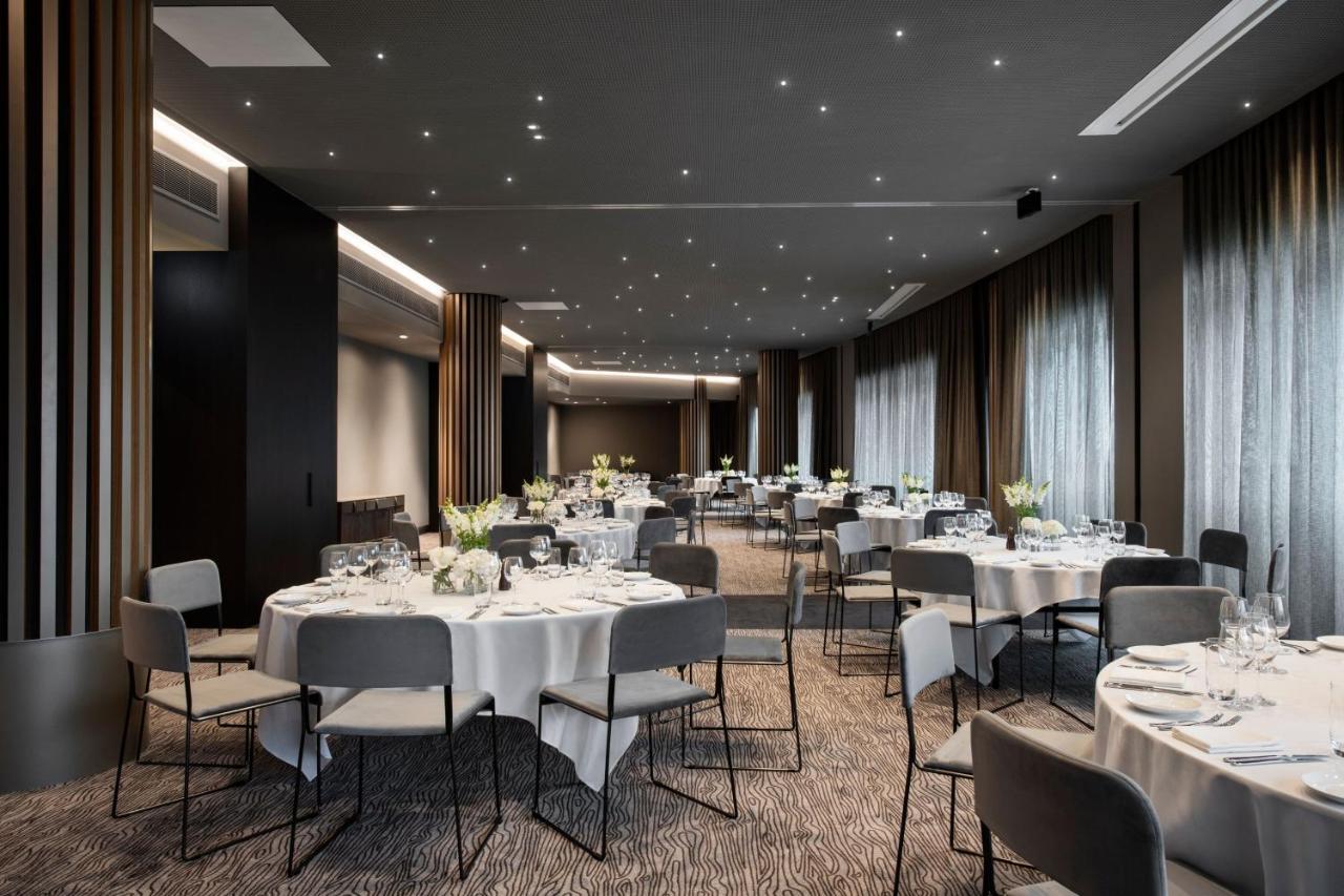Melbourne Marriott Hotel Docklands Exterior foto The ballroom